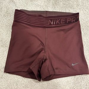 NIKE PRO SHORTS MEDIUM